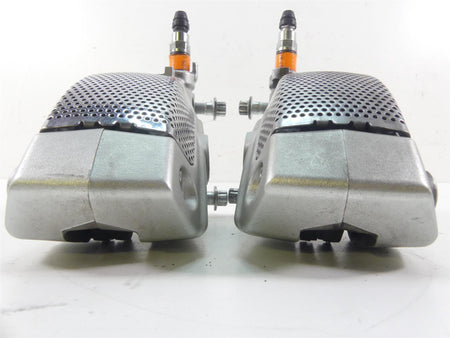 2009 Harley FLHTCU SE4 CVO E-Glide Front Brake Caliper Set 42938-08 42939-08 {{ shop.shopifyCountryName }} - Mototech271