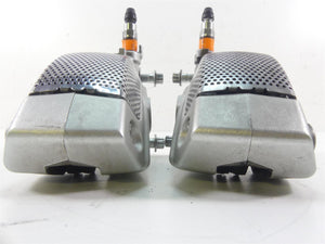 2009 Harley FLHTCU SE4 CVO E-Glide Front Brake Caliper Set 42938-08 42939-08 | Mototech271
