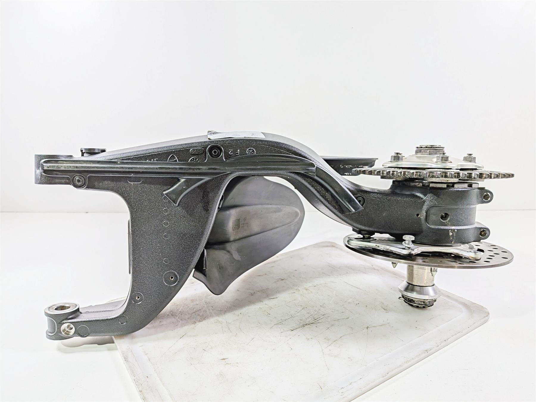 2016 Ducati Hypermotard 939 SP Straight Rear Swingarm & Axle 37010911B 81920382C-Mototech271