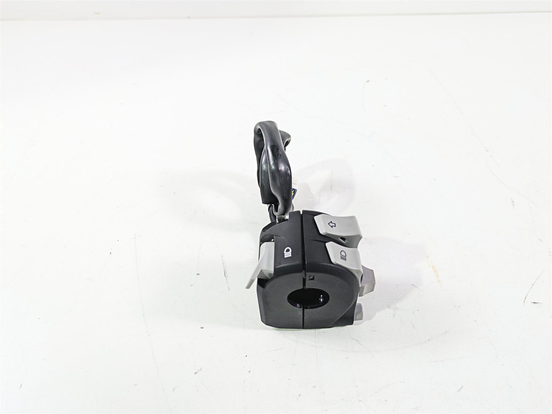 2023 Ducati Monster 937 SP Left Hand Control Switch 65110281C {{ shop.shopifyCountryName }} - Mototech271