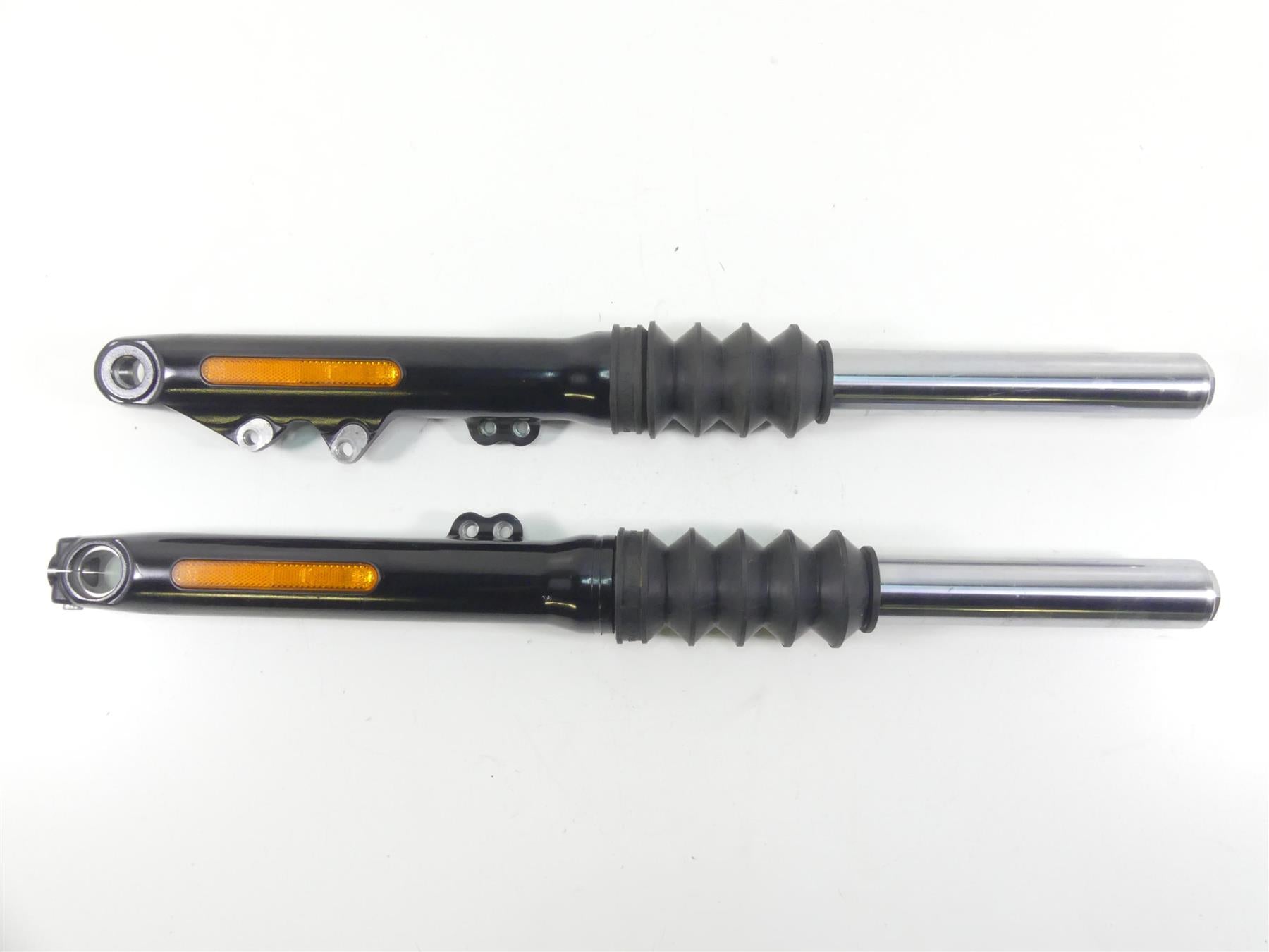 2020 Harley Softail FXBB Street Bob Front Fork Legs Set - 49mm 45400166 45400167