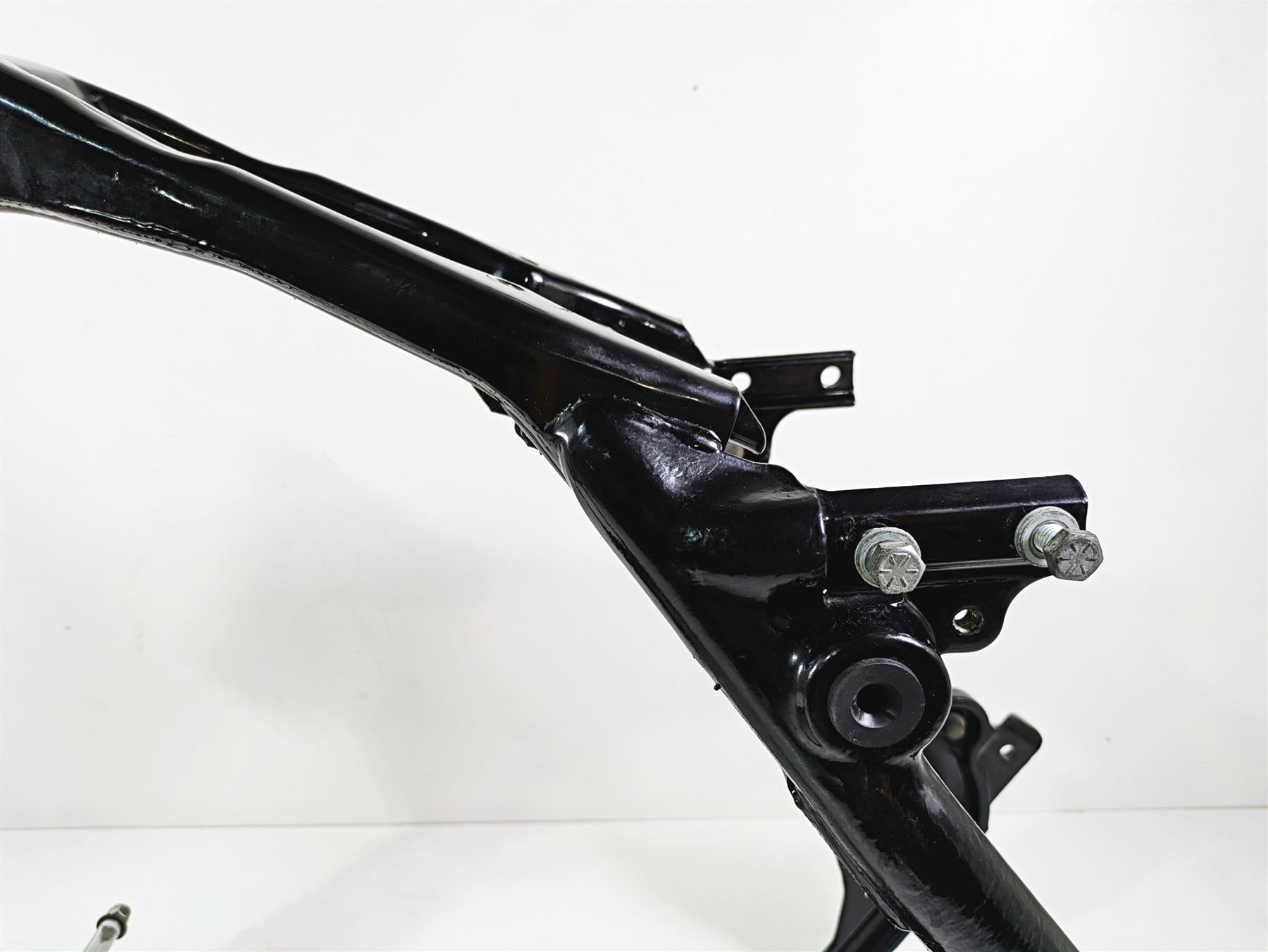 2010 Harley Touring FLHTK Electra Glide Straight Main Frame Chassis With Salvage Louisiana Title 47900-11BHP {{ shop.shopifyCountryName }} - Mototech271