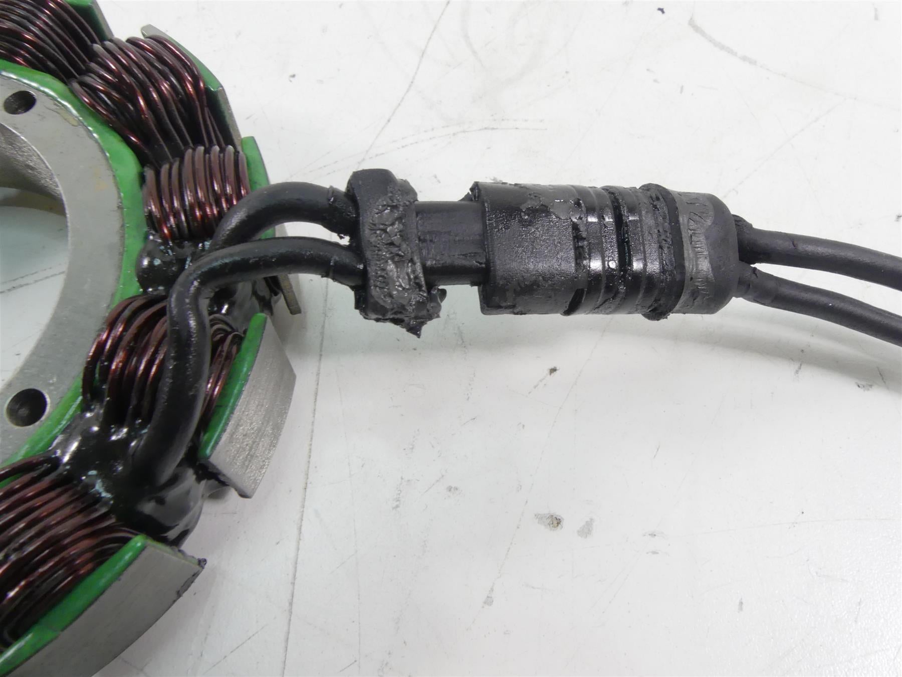 1998 Harley Touring FLHTC Electra Glide Alternator Generator Stator 29987-97 {{ shop.shopifyCountryName }} - Mototech271