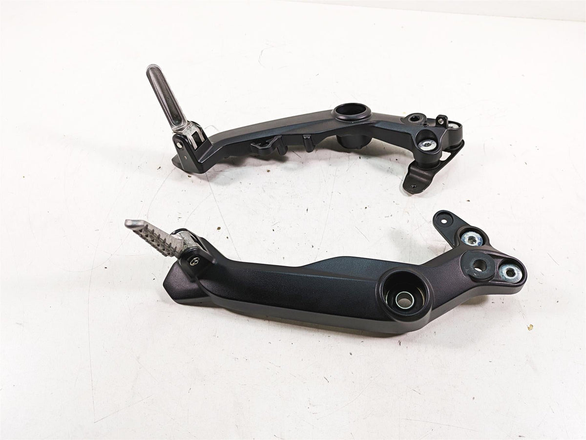 2020 Ducati Scrambler 1100 Sport Pro Rear Passenger Footpeg Set 82412831AB {{ shop.shopifyCountryName }} - Mototech271