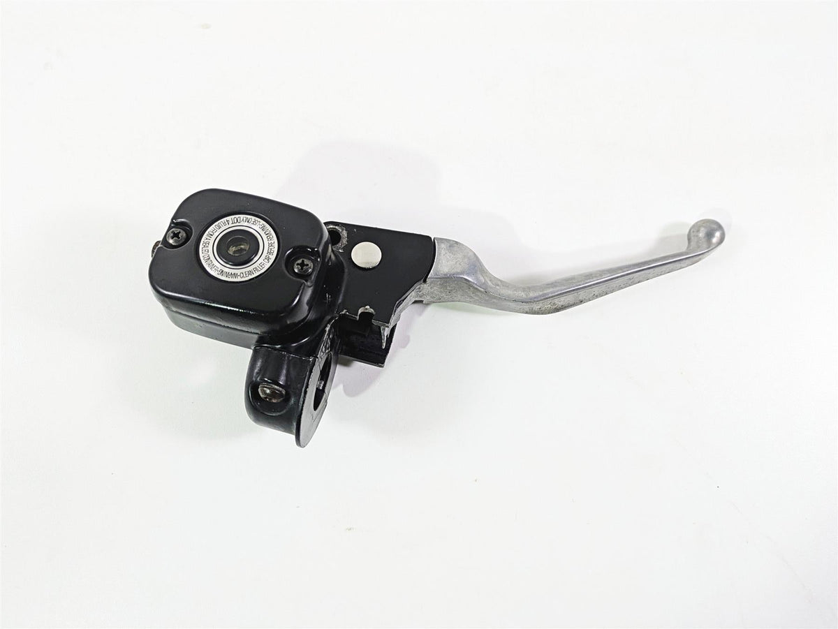 2005 Harley Touring FLHRI Road King Front Brake Master Cylinder 11/16" 41700738 {{ shop.shopifyCountryName }} - Mototech271