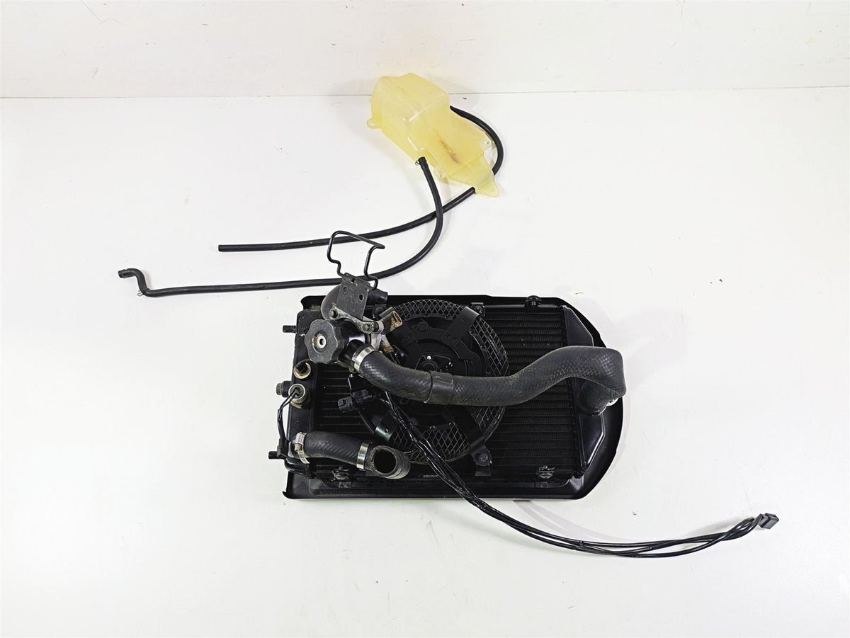 2008 Kawasaki VN1600 Vulcan Nomad Radiator Fan Reservoir Set - Read 39060-0019 {{ shop.shopifyCountryName }} - Mototech271