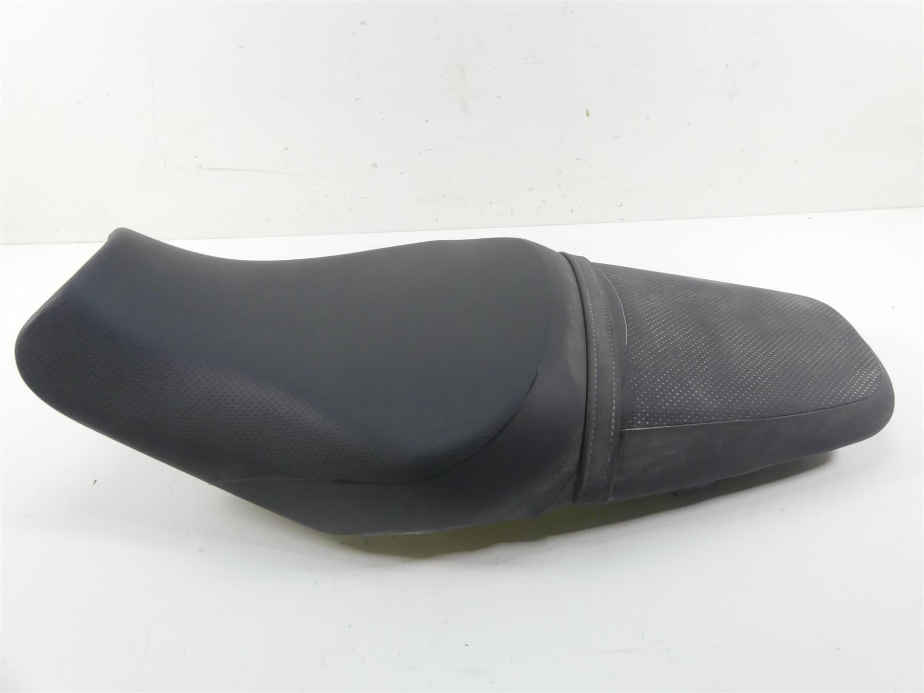 2021 Kawasaki ZX1400 ZX14R Ninja Dual Rider Seat Saddle -No Tear 53066-0433-12Y {{ shop.shopifyCountryName }} - Mototech271
