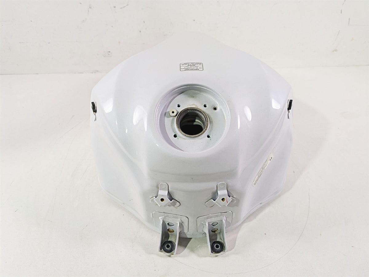 2021 Kawasaki Z900 ZR900 Fuel Gas Petrol Tank Reservoir - Dent Read 51001-0895 {{ shop.shopifyCountryName }} - Mototech271