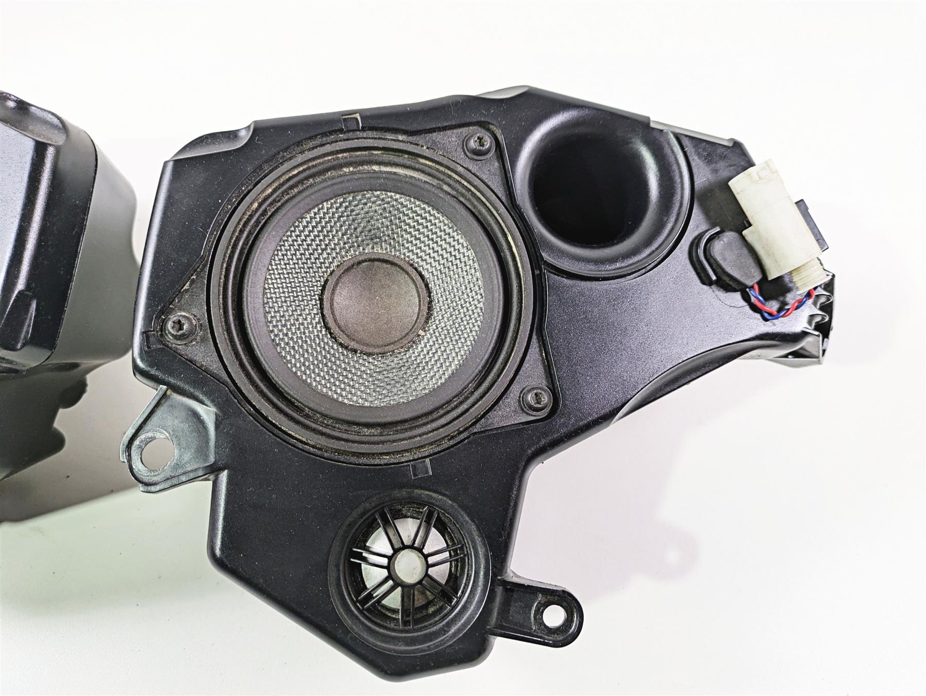 2019 BMW R1250RT K52 Front Audio Speaker Set 65138543457 65138543458 {{ shop.shopifyCountryName }} - Mototech271