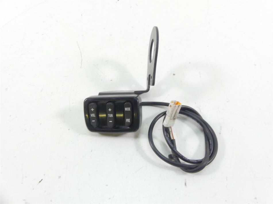 2013 Victory Cross Country Left Hand Radio Audio Control Switch Black 1017807 {{ shop.shopifyCountryName }} - Mototech271