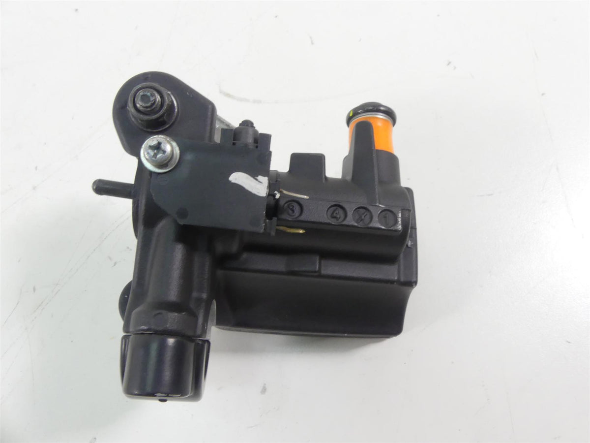 2015 Yamaha MT09 FZ09 Front Brake Master Cylinder 1RC-2580A-00-00 {{ shop.shopifyCountryName }} - Mototech271