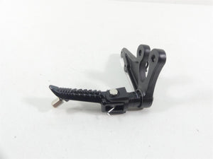 2016 Suzuki GSX-R750 Right Rider Front Footpeg Foot Peg 43511-14J10 | Mototech271