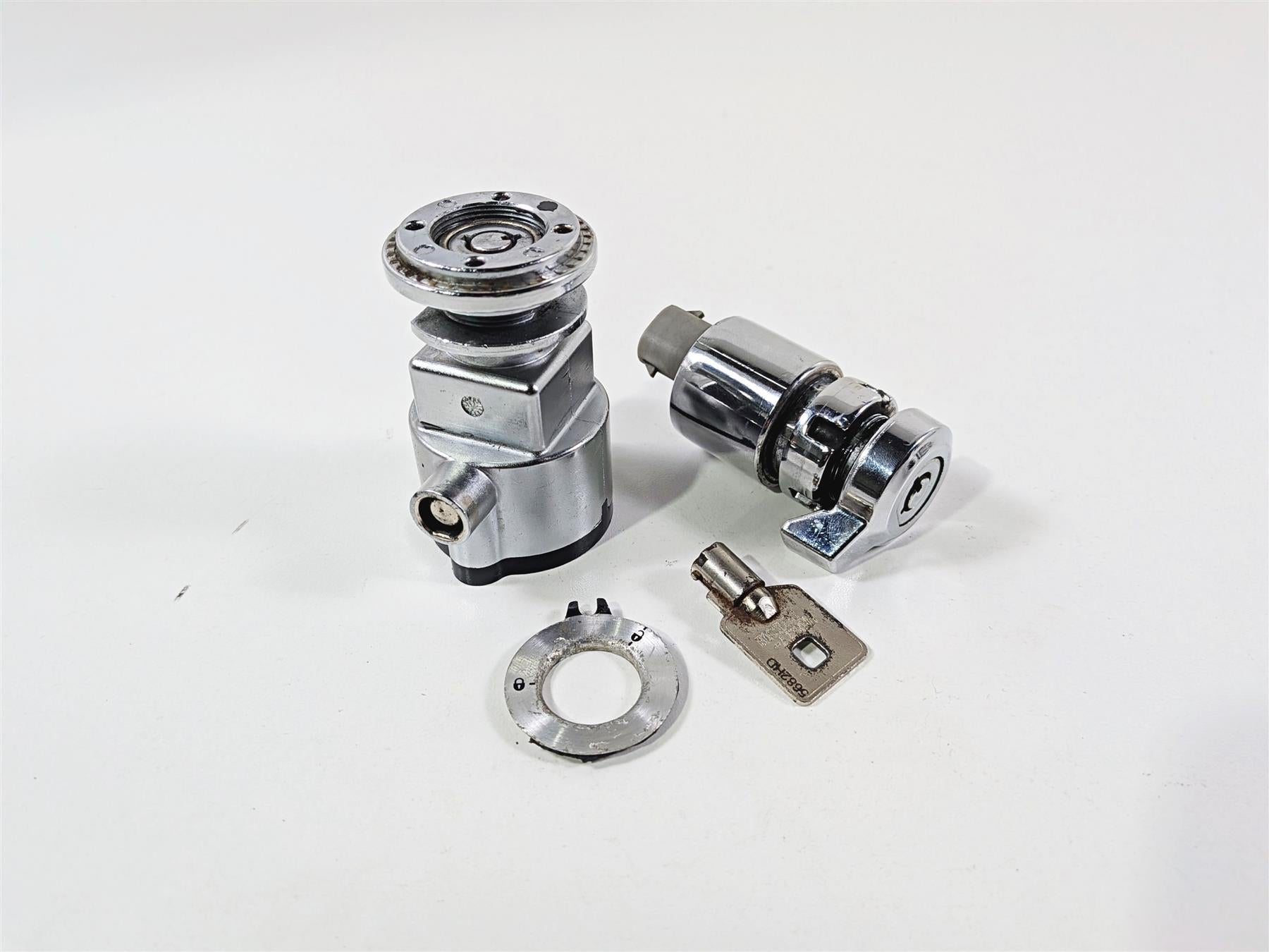 2014 Harley FXDL Dyna Low Rider Ignition Switch Key Lock Set 71475-06B {{ shop.shopifyCountryName }} - Mototech271