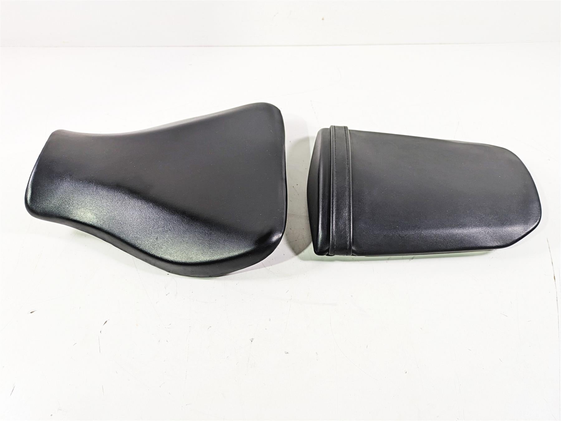 2017 Honda CBR600RR Nice Front Rear Seat Set 77100-MFJ-D01 77300-MFJ-D02 {{ shop.shopifyCountryName }} - Mototech271
