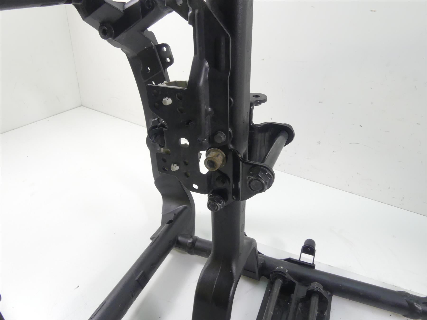 2009 Yamaha XV1700 Road Star Warrior Straight Main Frame Chassis With Texas Clean Title T5PX-21110-10-00 {{ shop.shopifyCountryName }} - Mototech271