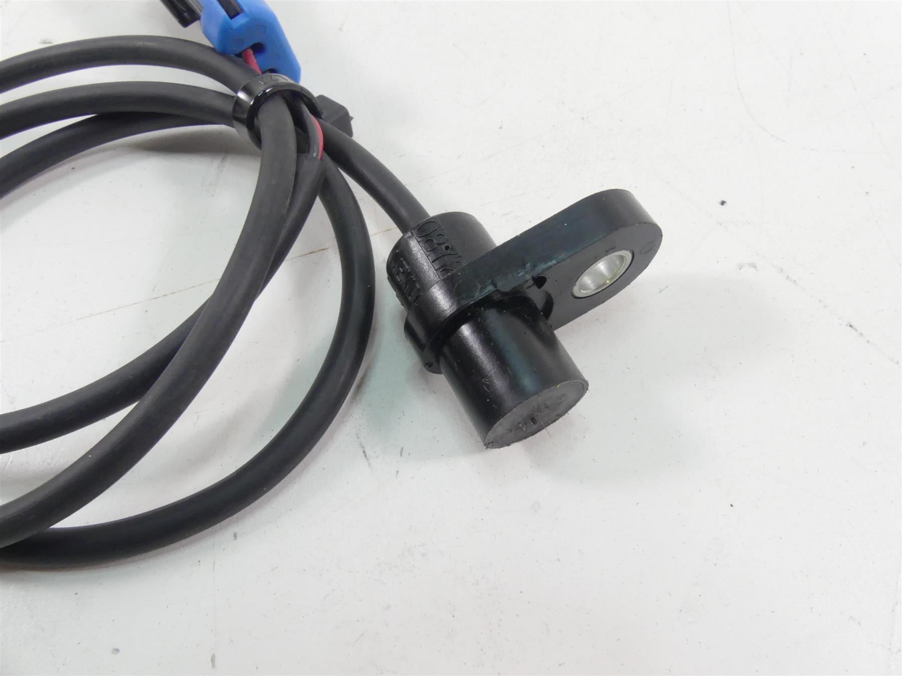 2022 Indian FTR1200 S Rear Abs Brake Wheel Speed Sensor 4018099 {{ shop.shopifyCountryName }} - Mototech271