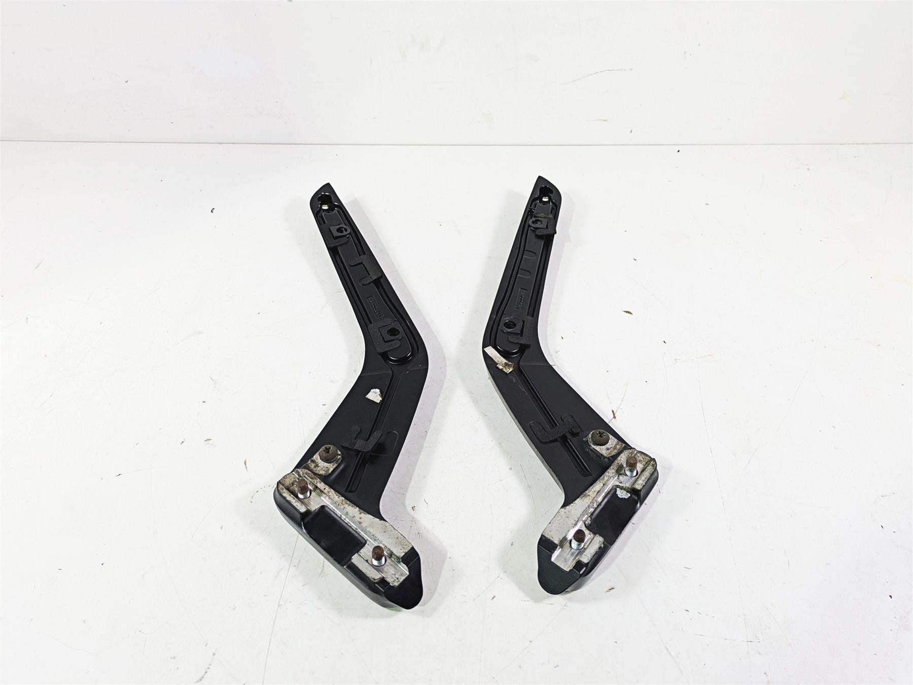 2018 Harley Softail FXFBS Fat Bob Rear Fender Struts Braces 59500543 59500544 {{ shop.shopifyCountryName }} - Mototech271