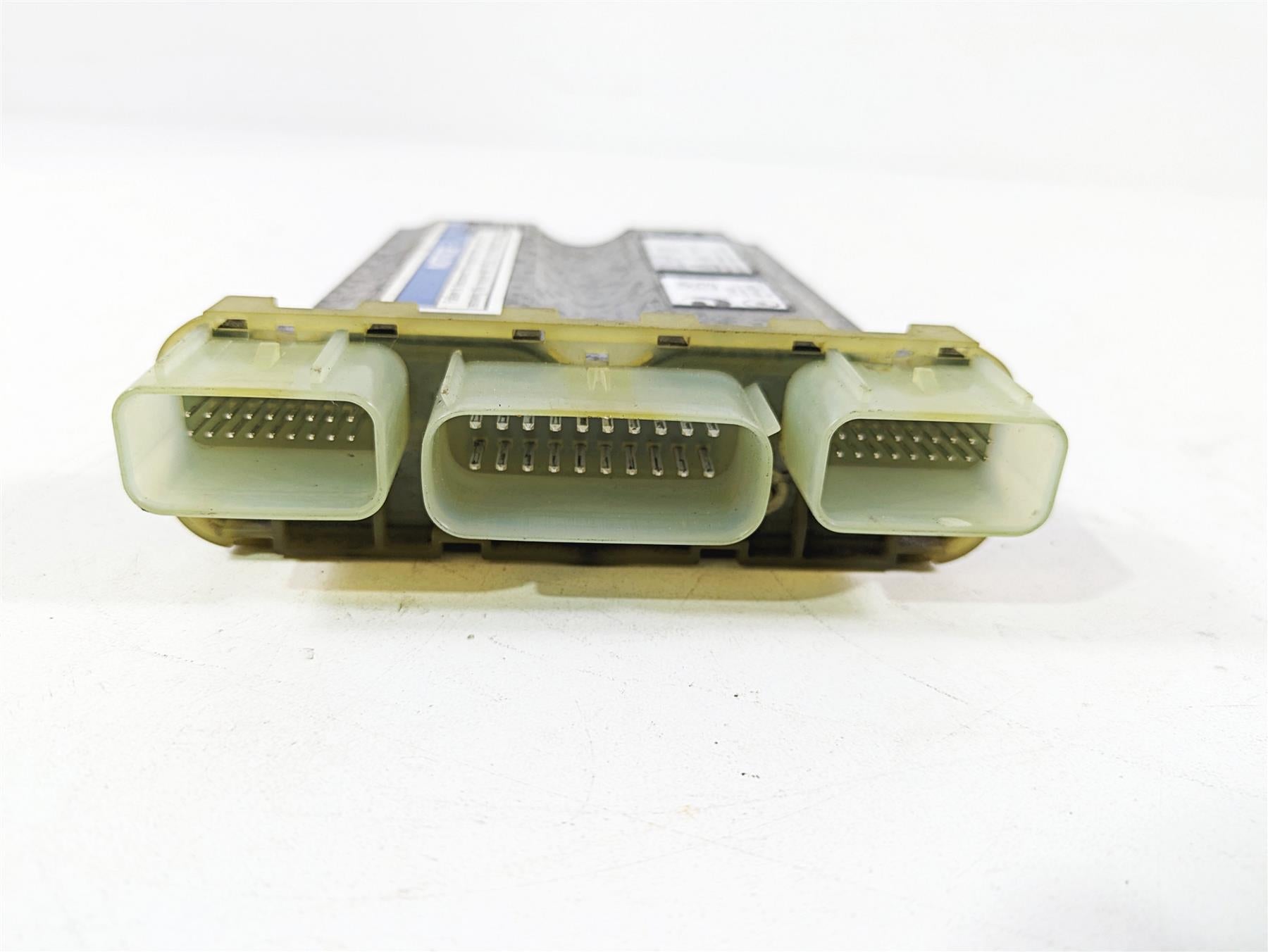 2018 Indian Chieftain Dark Horse Vcm Vehicle Control Module & Fob 2414229 {{ shop.shopifyCountryName }} - Mototech271