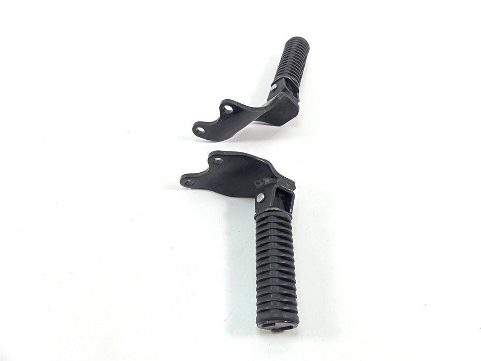 2010 Honda VT1300 CR Stateline Rear Passenger Footpeg Rest Set 50680-MFY-A00 {{ shop.shopifyCountryName }} - Mototech271