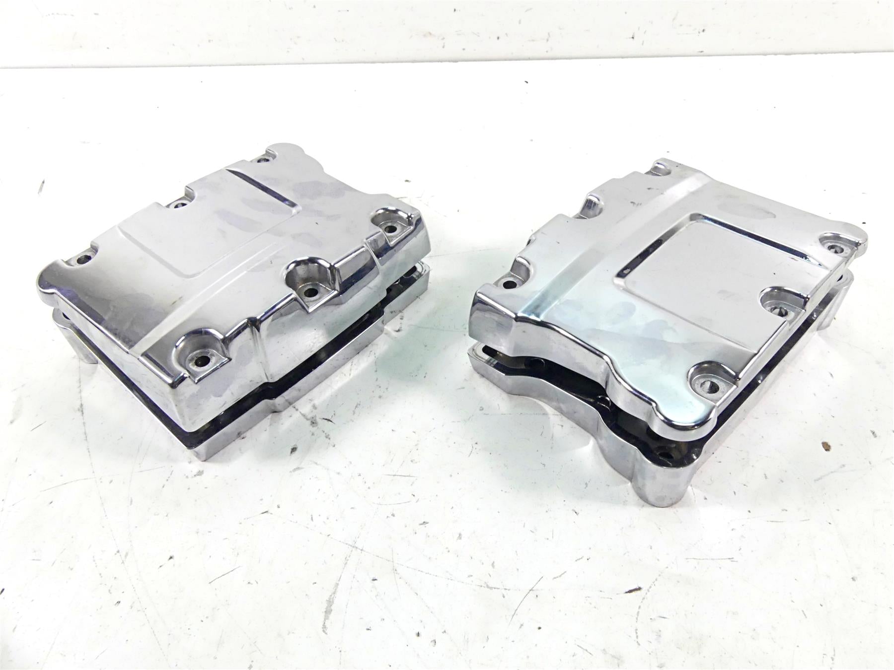 2002 Harley Touring FLHTC Electra Glide Rocker Box Chrome Valve Cover 17543-99 | Mototech271