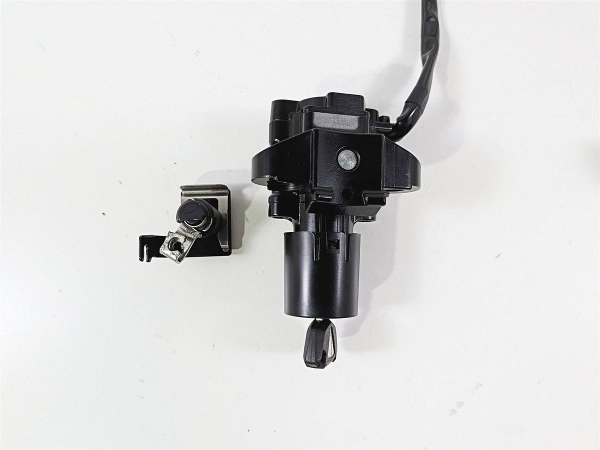 2022 Kawasaki ZX10R ZX1000 Ninja Ignition Switch Key Seat Lock Set 27048-5261 {{ shop.shopifyCountryName }} - Mototech271