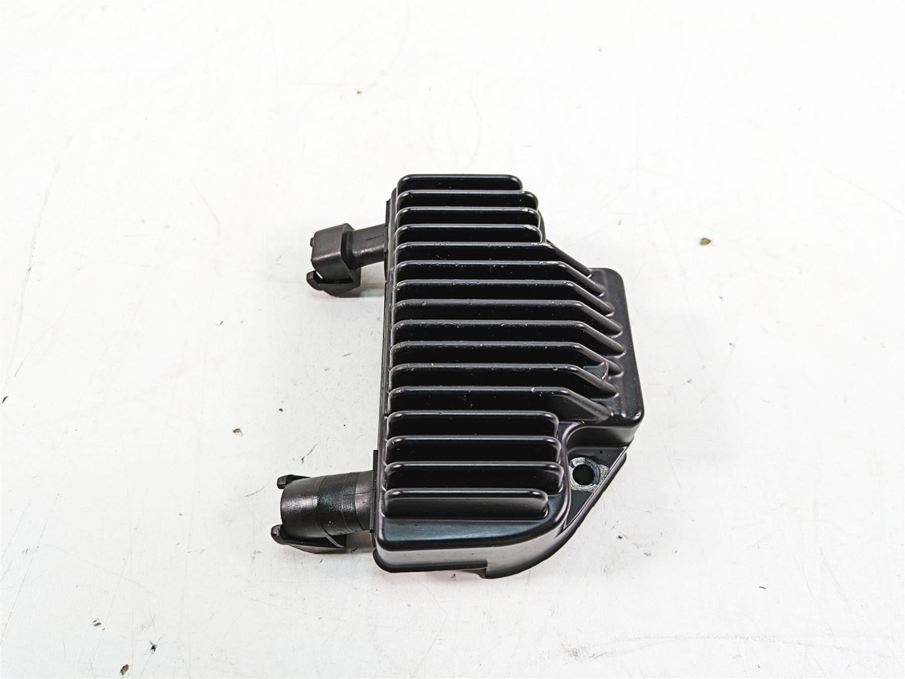 2015 Harley FXDL Dyna Low Rider Rectifier Voltage Regulator 74631-08A {{ shop.shopifyCountryName }} - Mototech271