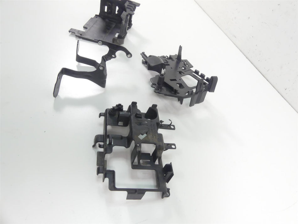 2019 Harley Softail FLSB Sport Glide Electrical Carrier Plastic Set 69201632 {{ shop.shopifyCountryName }} - Mototech271