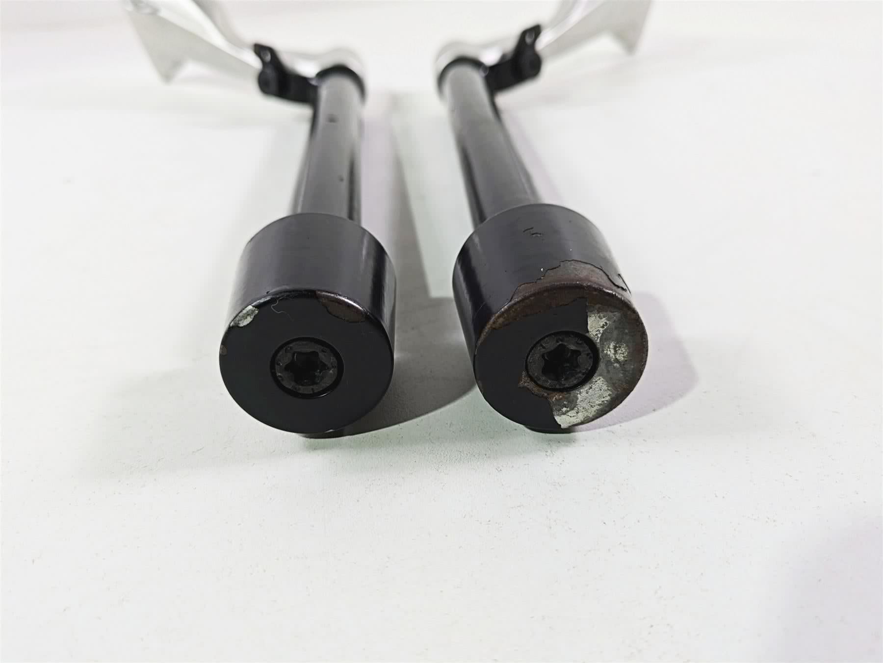 2010 BMW R1200RT K26 Left & Right Handle Bar Set 32718531337 32718531338 {{ shop.shopifyCountryName }} - Mototech271