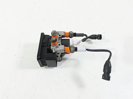 2018 Indian Chieftain Limited Abs Brake Pump Unit Module 2204981 {{ shop.shopifyCountryName }} - Mototech271