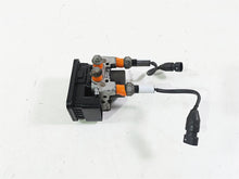 Load image into Gallery viewer, 2018 Indian Chieftain Limited Abs Brake Pump Unit Module 2204981 | Mototech271

