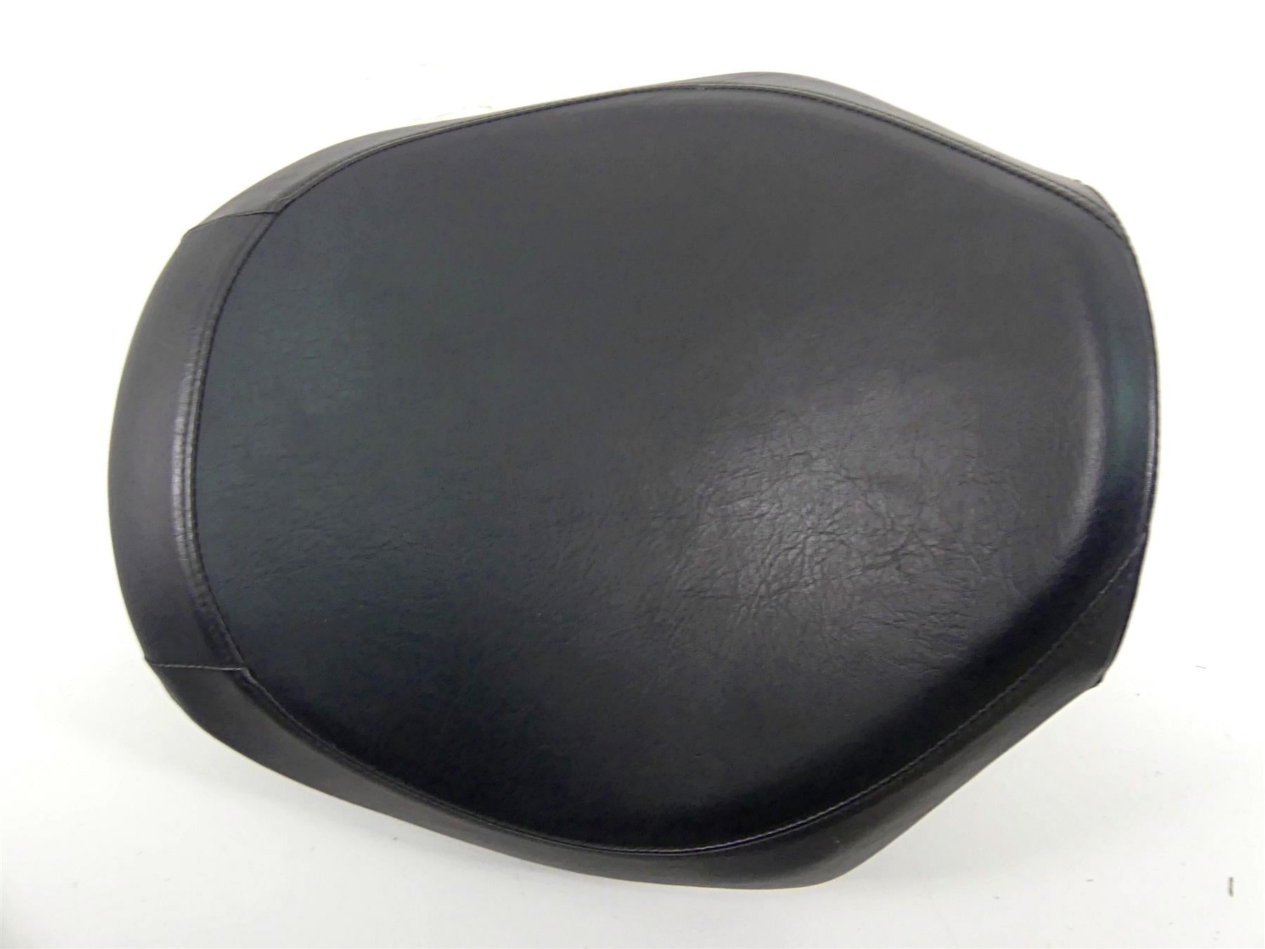 2008 Suzuki M109R VZR1800 Front Rider Driver Seat Saddle 45100-48G00 {{ shop.shopifyCountryName }} - Mototech271