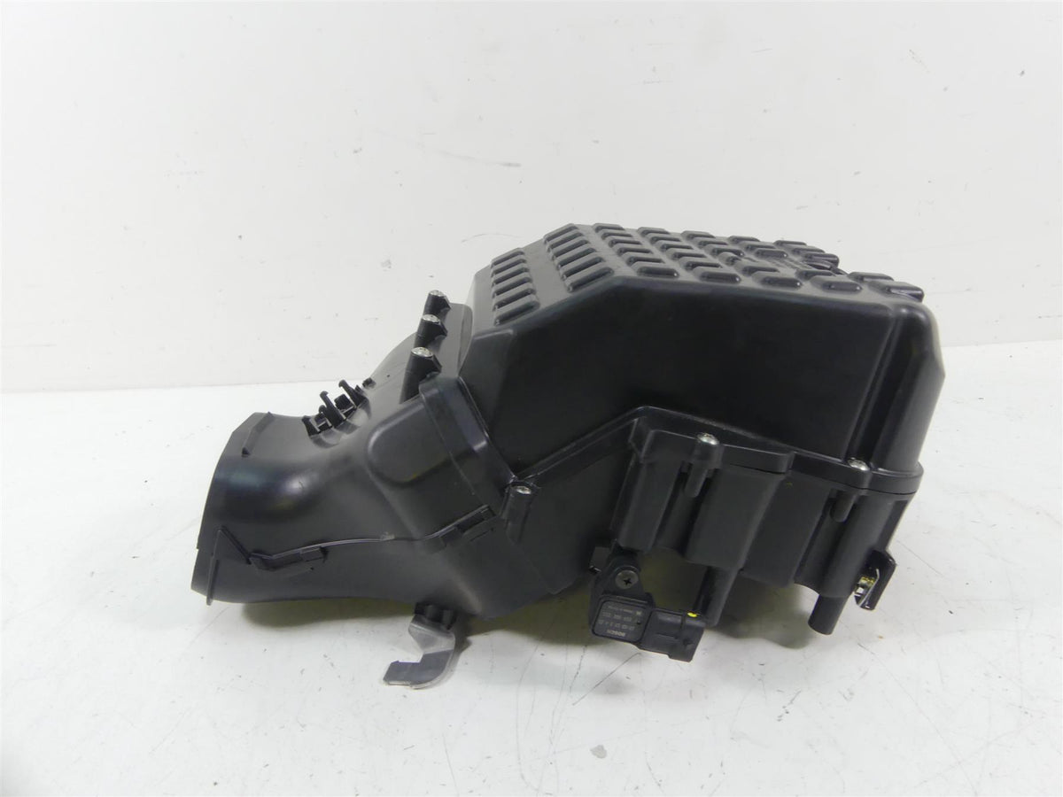 2021 Aprilia RS 660 Air Filter Cleaner Breather Box Airbox 2B006527 2B006529 {{ shop.shopifyCountryName }} - Mototech271