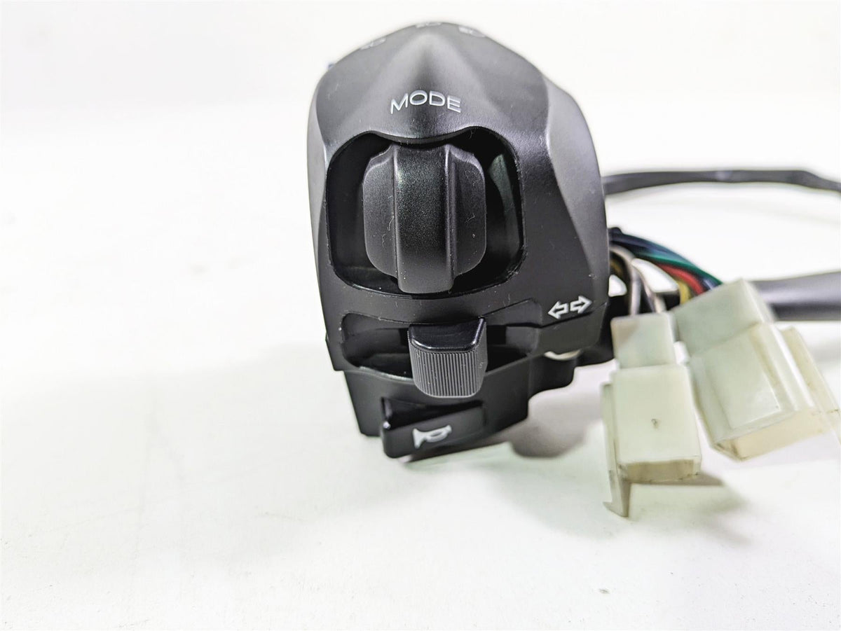 2016 Moto Guzzi Stelvio 1200 8V NTX Left Hand Turn Signal Control Switch 886229 {{ shop.shopifyCountryName }} - Mototech271
