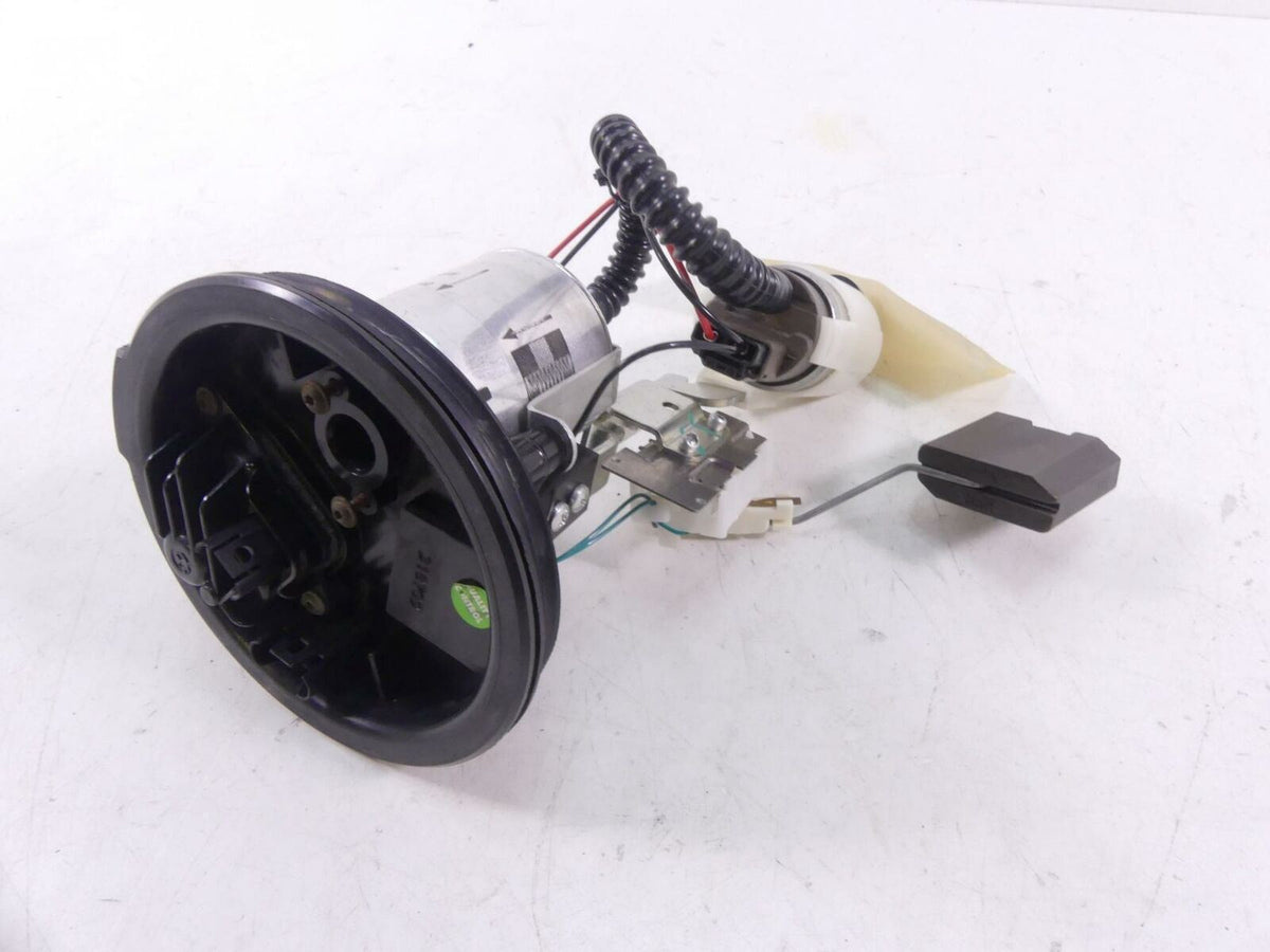 2010 BMW F800GS K72 Fuel Gas Petrol Pump + Level Sending Unit 16148556077 {{ shop.shopifyCountryName }} - Mototech271