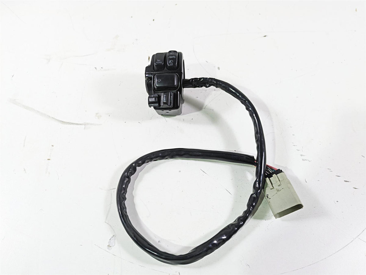 2008 Harley Touring FLHTCU E-Glide 105TH Left Hand Control Switch Audio 71682-06 {{ shop.shopifyCountryName }} - Mototech271