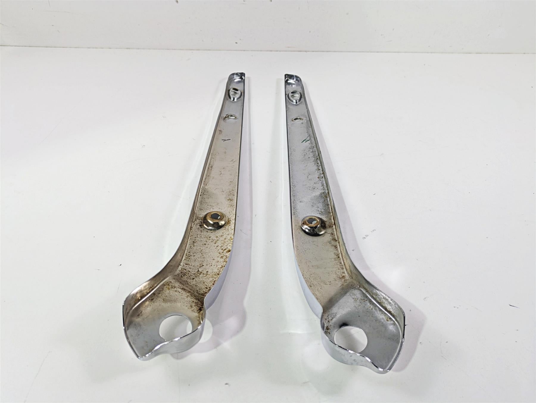2016 Harley FXDF Dyna Fat Bob Rear Fender Chrome Struts 59410-08 59281-08 {{ shop.shopifyCountryName }} - Mototech271