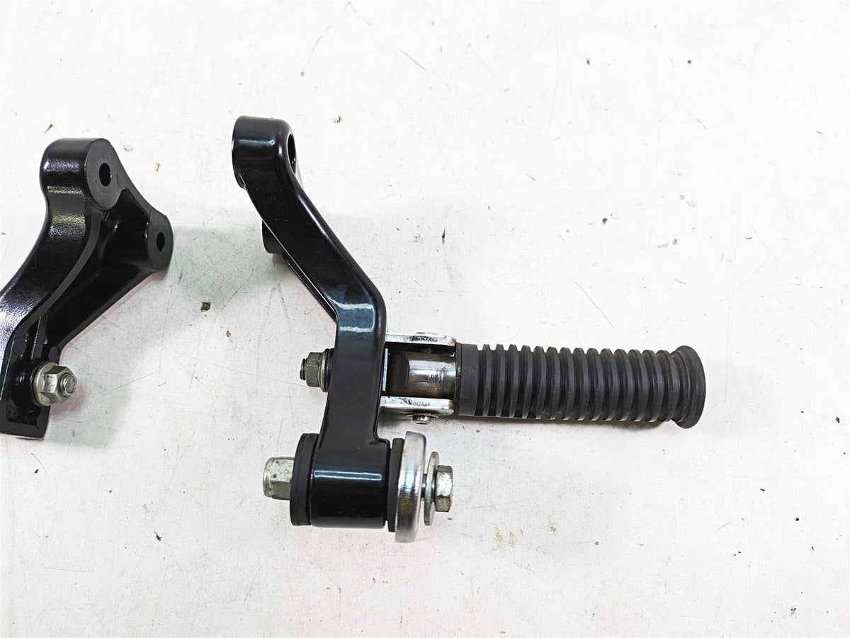 1997 Kawasaki VN1500 Vulcan Rear Passenger Footpeg Set 35011-1346 35011-1347 {{ shop.shopifyCountryName }} - Mototech271