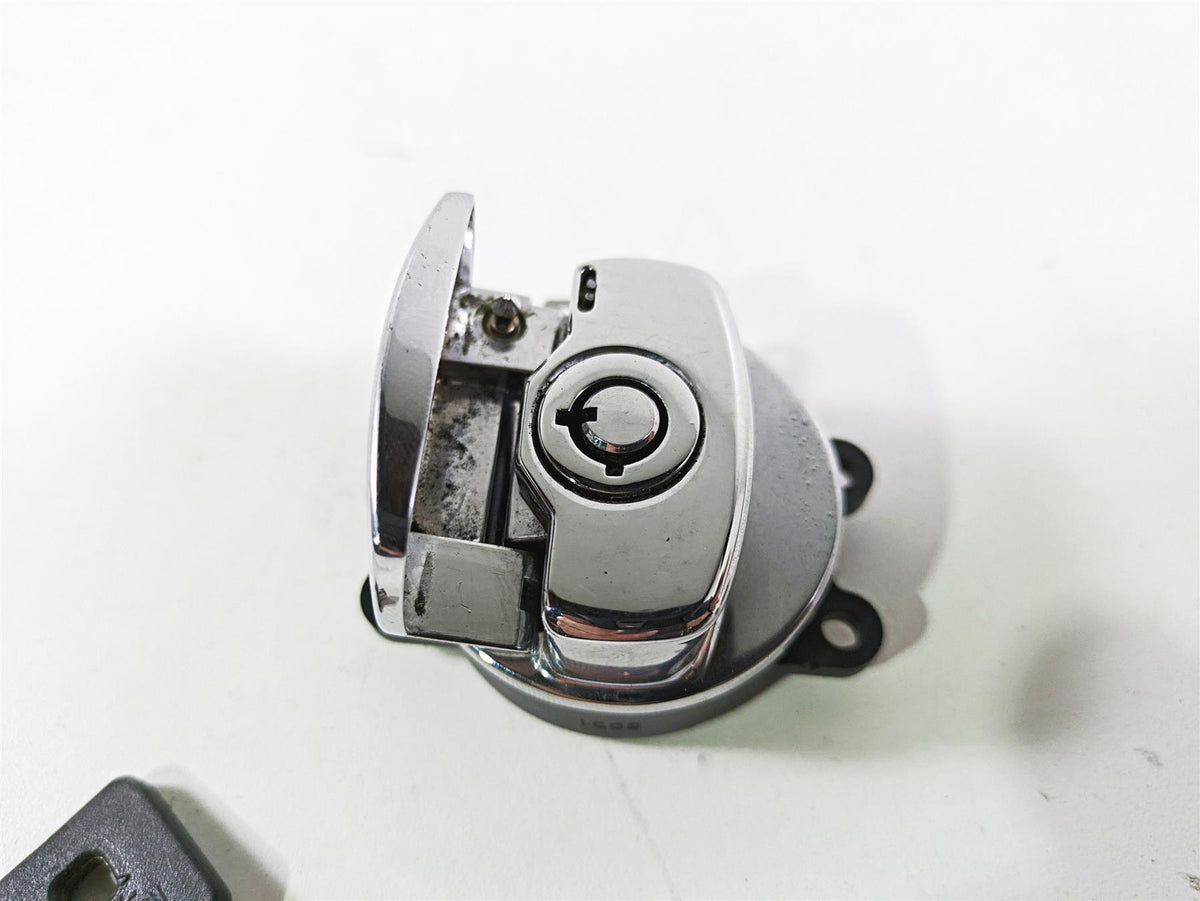 2008 Harley FLSTC Softail Heritage Ignition Switch Key Lock Set 71450-04 {{ shop.shopifyCountryName }} - Mototech271