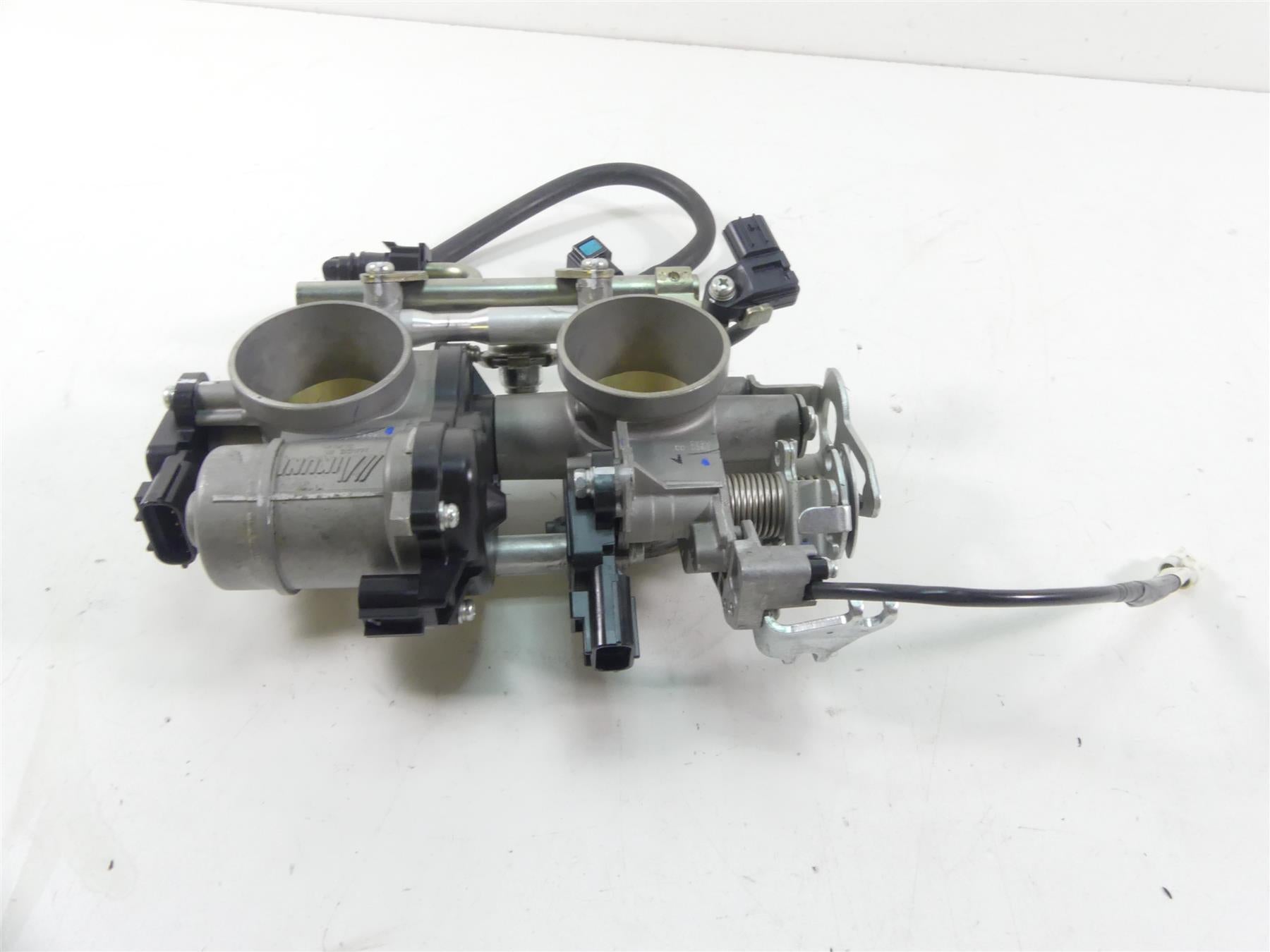 2017 Yamaha XT1200Z Super Tenere Mikuni Throttle Body Bodies 2BS-13750-00-00 {{ shop.shopifyCountryName }} - Mototech271