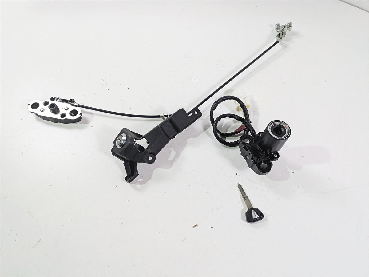 2023 Kawasaki ZX1400 ZX14R Ninja Ignition Switch Key Lock 27048-5013 27005-0568 {{ shop.shopifyCountryName }} - Mototech271