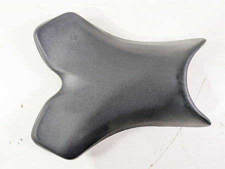 2005 Yamaha YZFR1 YZF R1 Front Rider Seat Saddle -No Tears 5VY-24710-00-00 {{ shop.shopifyCountryName }} - Mototech271