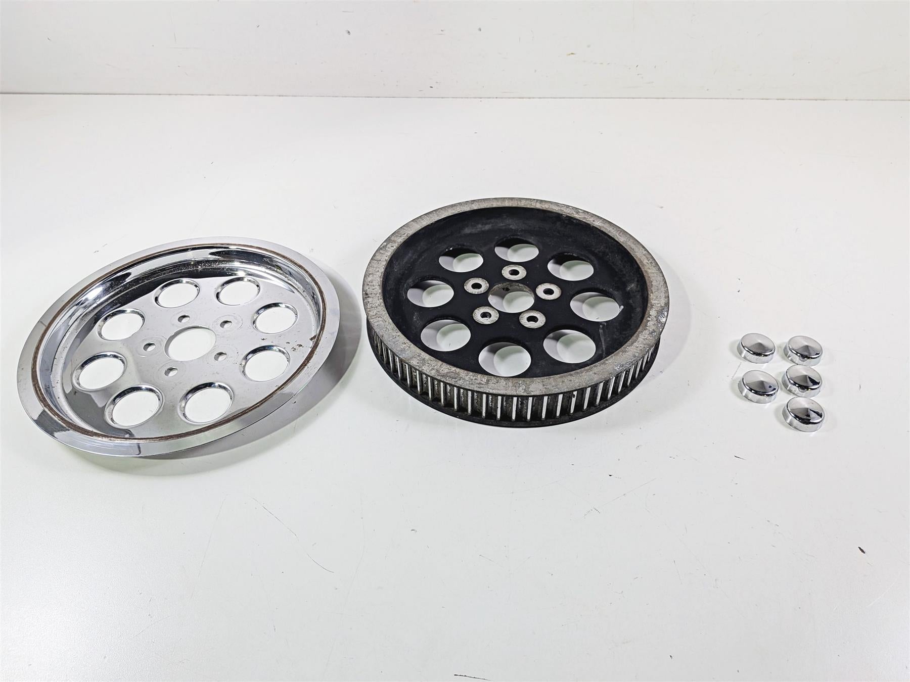 1998 Harley Dyna FXDL Low Rider Belt Pulley 70T 1.5" + Chrome Cover 40225-86A {{ shop.shopifyCountryName }} - Mototech271