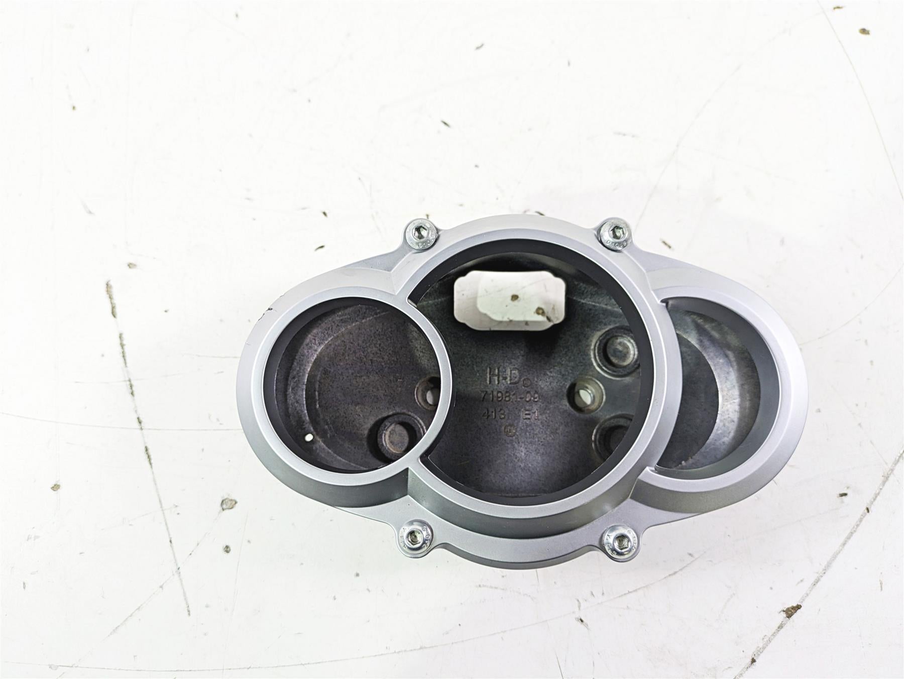 2012 Harley VRSCF Muscle V Rod Speedometer Gauges Housing & Bezel 71981-09 {{ shop.shopifyCountryName }} - Mototech271