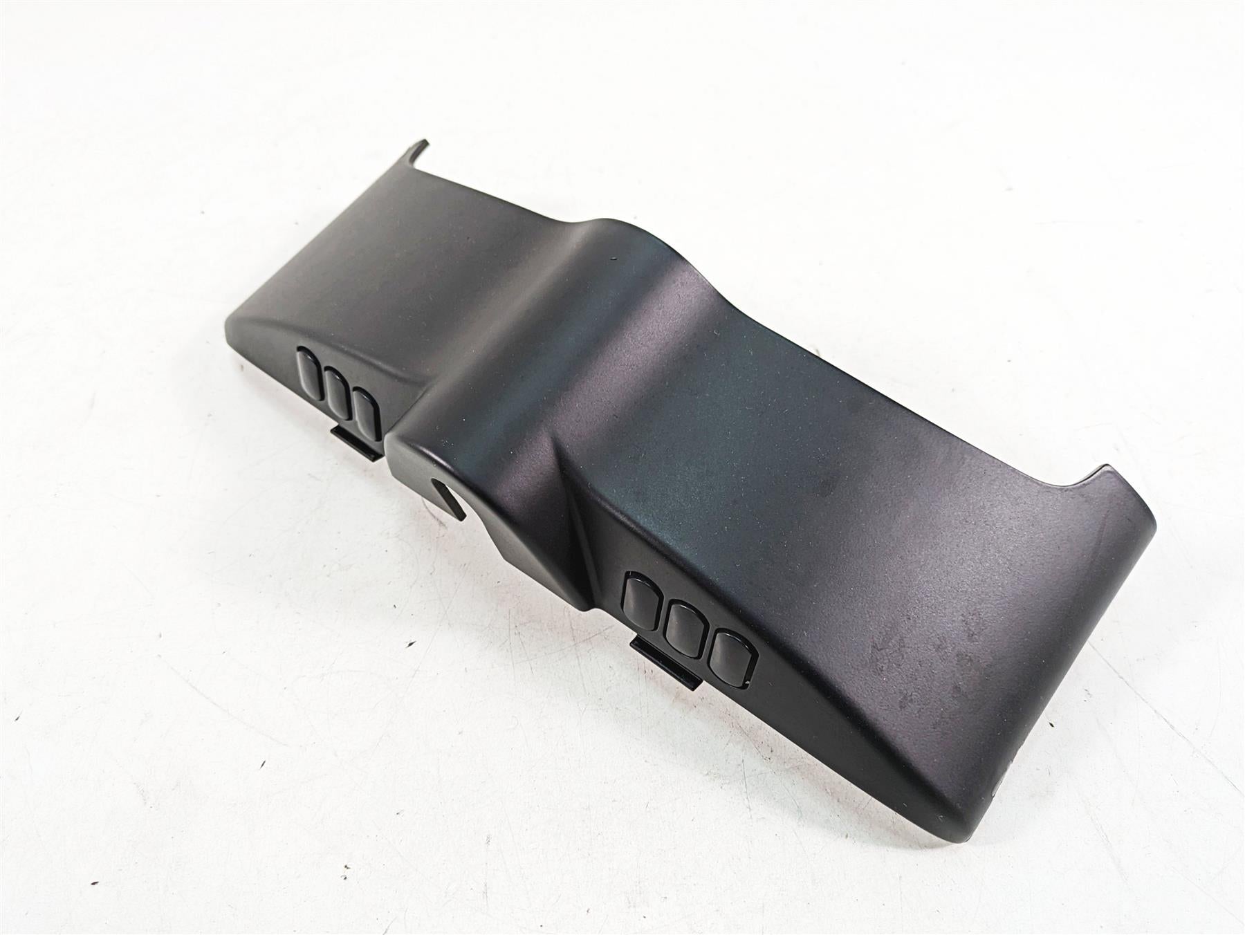 2020 Harley Touring FLHX Street Glide Ignition Switch Panel Fairing 70900137 {{ shop.shopifyCountryName }} - Mototech271