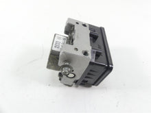Load image into Gallery viewer, 2013 Victory Cross Country Abs Brake Pump Unit Module 1911694 | Mototech271

