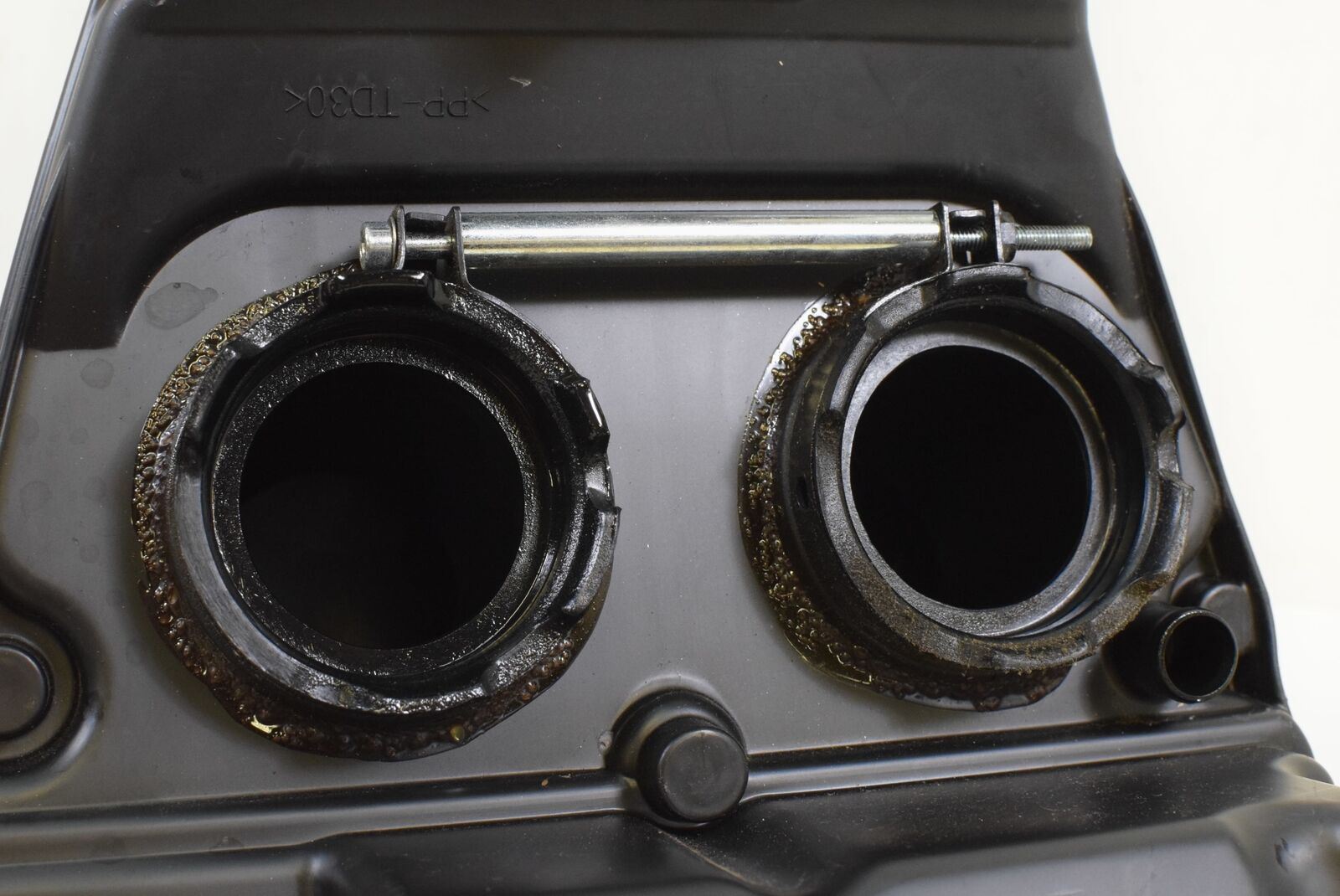2018 Kawasaki EX650 Ninja Air Box Cleaner Breather Filter {{ shop.shopifyCountryName }} - Mototech271