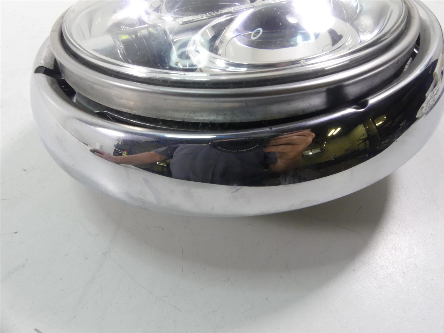 2017 Harley Touring FLHTKL Electra Glide Led Head Light Lamp Headlight 67700060 {{ shop.shopifyCountryName }} - Mototech271
