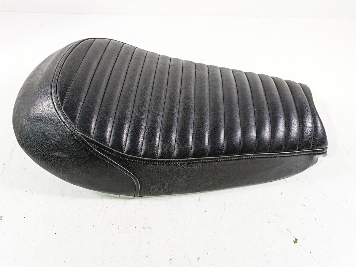 2020 Triumph Street Scrambler 900 Front Rider Driver Seat T2308476 {{ shop.shopifyCountryName }} - Mototech271