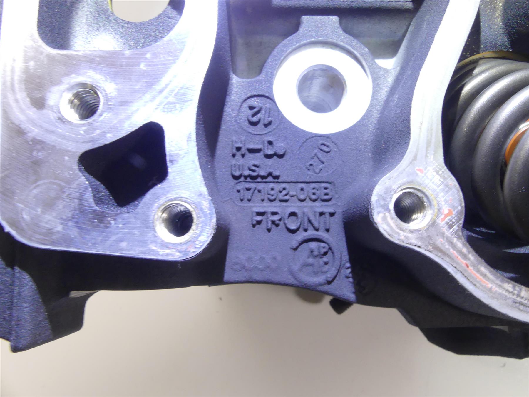 2013 Harley Touring FLHX Street Glide Cylinderhead Cylinder Head Set 17193-06A {{ shop.shopifyCountryName }} - Mototech271