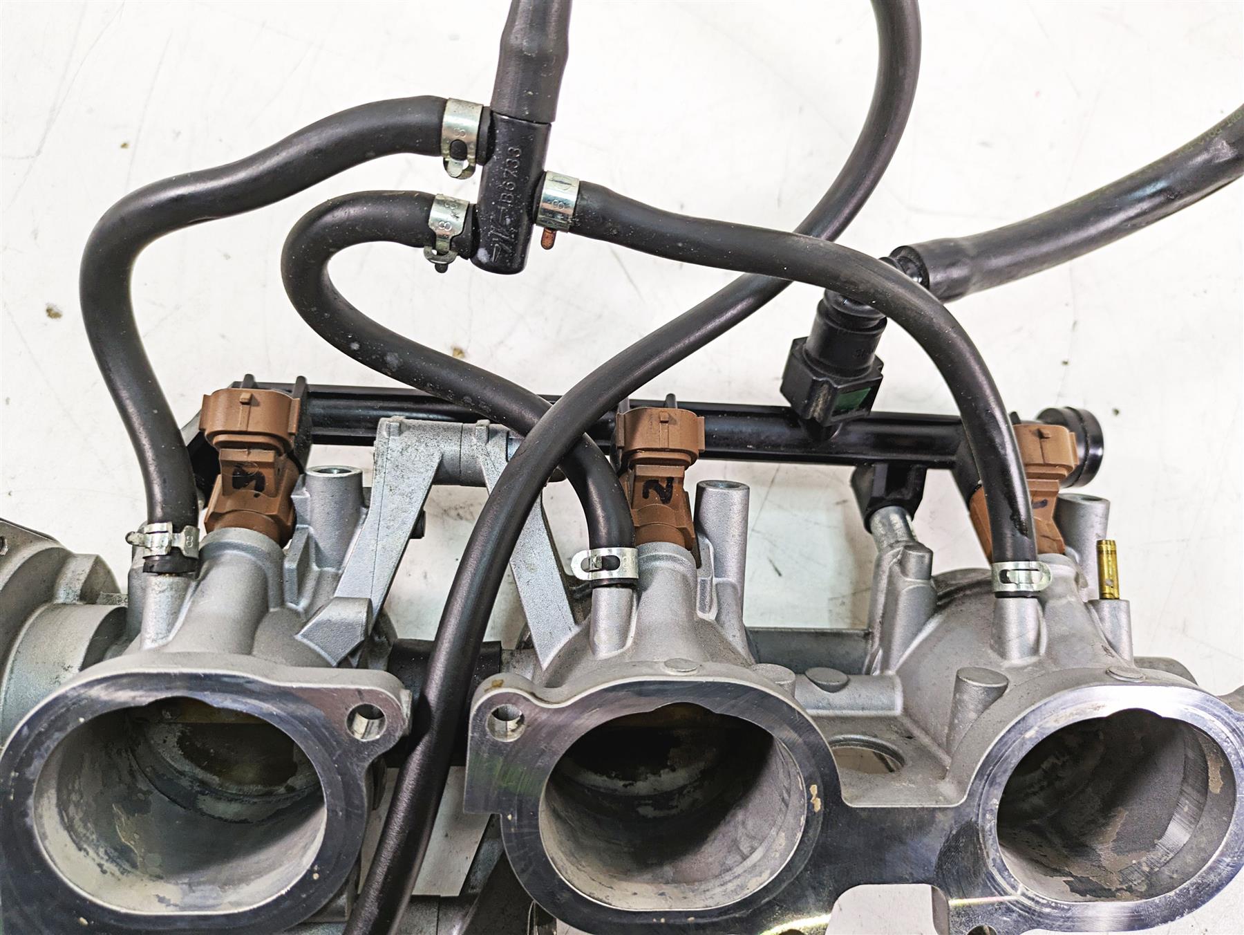 2013 MV Agusta F3 675 ERA Mikuni Throttle Body Bodies Fuel Injection 8000B5347 {{ shop.shopifyCountryName }} - Mototech271